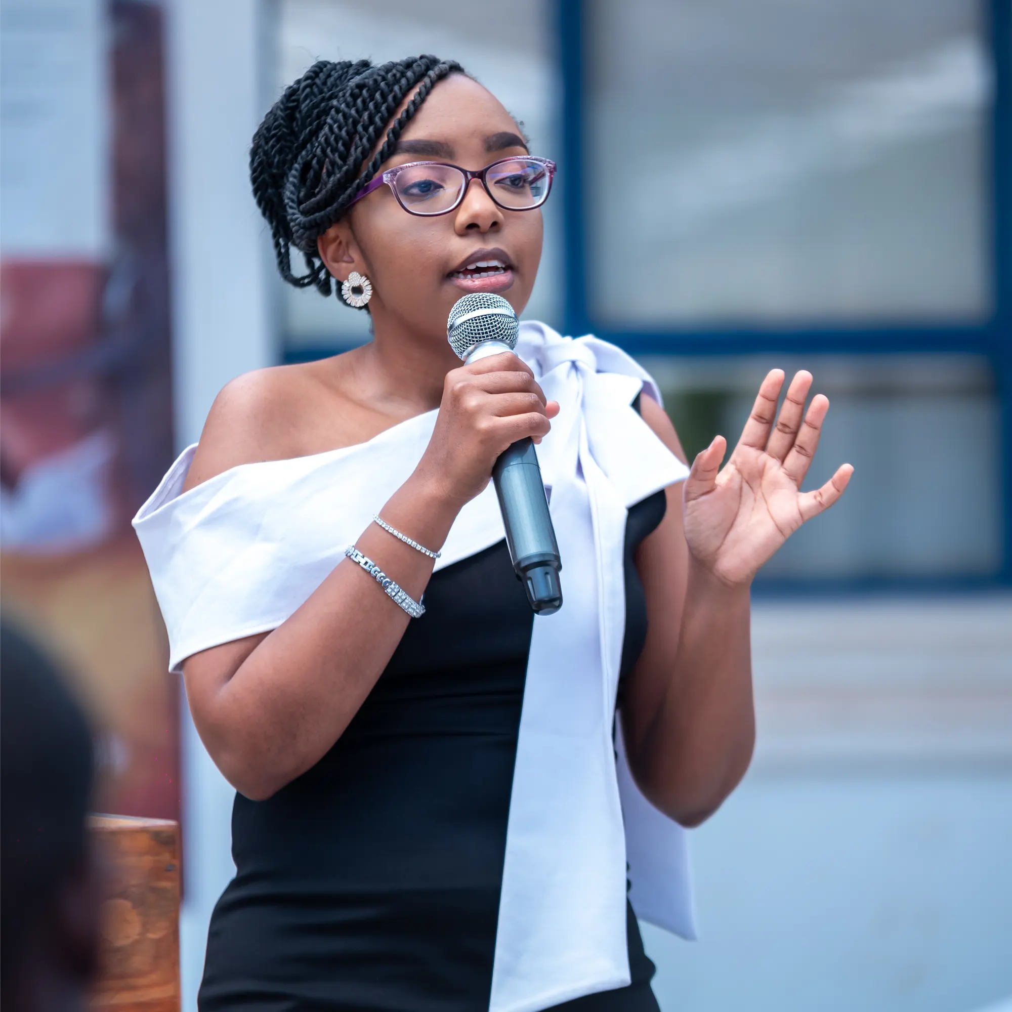 Miss-Muthoni-Njoroge-Personal-Branding-CoachPowerful LinkedIn Presence that Attracts Opportunities 05